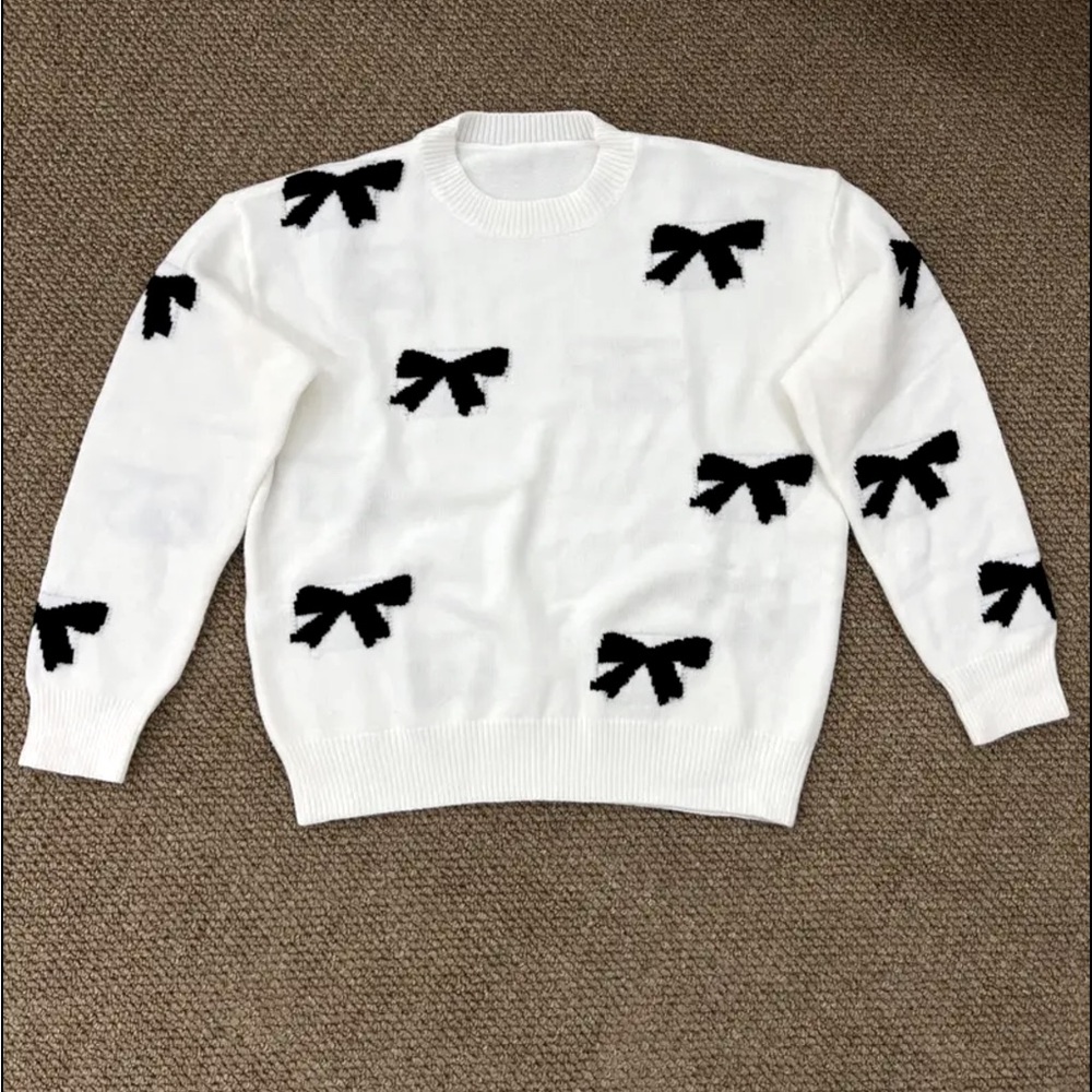 Elegant Crew Neck Butterfly Pattern Knit Pullover Sweater with Bow Details